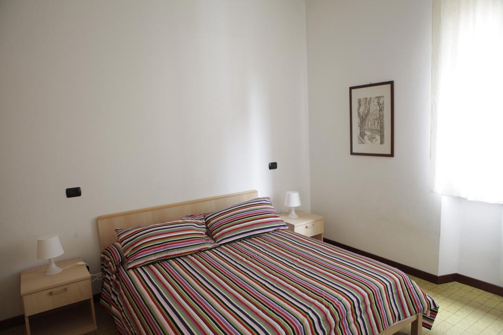 B&B Casa Di Claudia Marina Di Carrara Phòng bức ảnh